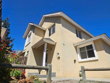 Casa en venta en Casa Amplia y Moderna con Gran Jardín (151779), Valparaíso - 4 dormitorios, 3 baños