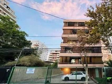 Departamento en venta en Excelente ubicacion lado metro (170310), Las Condes - 3 dormitorios, 2 baños