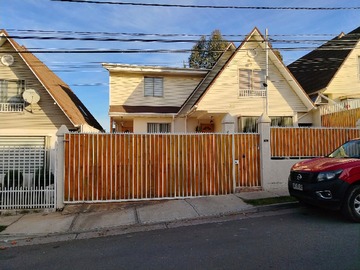 Casa en venta en Los Corchos, Quilpué - 5 dormitorios, 3 baños