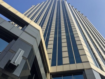 Oficina en arriendo mensual en Edificio Torre Centenario Miraflores, Santiago - 3 dormitorios, 2 baños