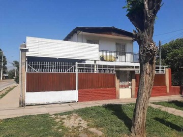 Casa en arriendo mensual en Casa 4 dormitorios , amplia bodega (67744), Estación Central - 4 dormitorios, 2 baños