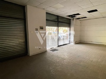 Local Comercial en arriendo mensual en Metro República, Santiago - 1 baño