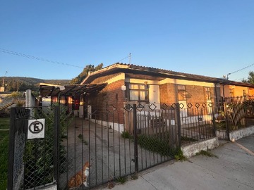Casa en venta en Las Palmeras 365, Limache - 4 dormitorios, 1 baño