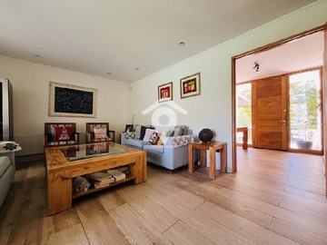 Casa en venta en Piedra Roja, Colina - 5 dormitorios, 5 baños