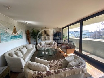 Departamento en venta en Portal de la Dehesa / Av La Dehesa, Lo Barnechea - 4 dormitorios, 5 baños