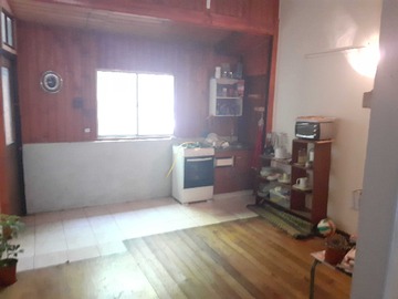 Casa en venta en Av. Sucre - Barrio Italia (87611), Ñuñoa - 3 dormitorios, 3 baños