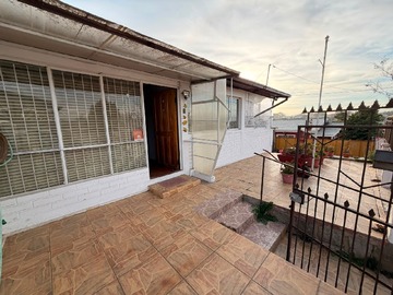 Casa en venta en Se Vende Casa en Sol del Pacífico Quilpué - 3 dormitorios, 1 baño