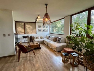 Casa en venta en En Huechuraba - 5 dormitorios, 4 baños