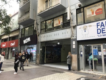 Oficina en venta en Gran Oportunidad vende Oficina, remodelada (64558), Santiago - 2 dormitorios, 1 baño