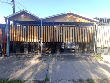 Casa en venta en profesor julio chavez, La Pintana - 3 dormitorios, 2 baños
