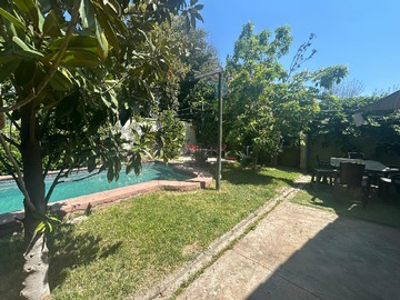 Casa en venta en el arrayan 7319, Peñalolén - 3 dormitorios, 2 baños