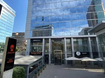 Oficina en venta en Avenida Presidente Kennedy 5600, Vitacura, Chile, Vitacura - 2 baños