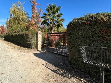 Terreno en venta en Oportunidad de Inversión: Parcela Bien Ubicad (165689), Pirque - 6 dormitorios, 4 baños