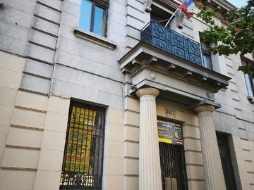 Local Comercial en arriendo mensual en Av. Alameda Libertador Bernardo O'Higgins 2577, Santiago