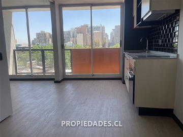 Departamento en venta en Roberto Espinoza / Parque Almagro, Santiago - 1 dormitorio, 1 baño