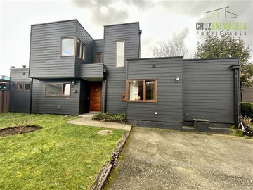 Casa en venta en Condominio Las Pataguas, Puerto Varas - 4 dormitorios, 4 baños