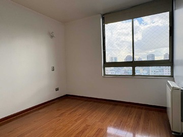 Departamento en arriendo mensual en Espacioso Departamento con Vista Despejada (178581), Santiago - 3 dormitorios, 2 baños