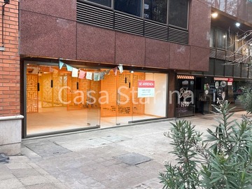Local Comercial en arriendo mensual en Fidel oteiza 1937 metro pedro de valdivia, Providencia - 3 baños