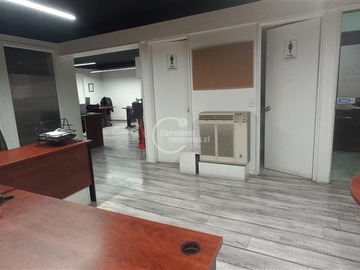 Oficina en arriendo mensual en Zurich- Metro Tobalaba- Mercado Urbano. . MLL, Las Condes - 1 dormitorio, 3 baños