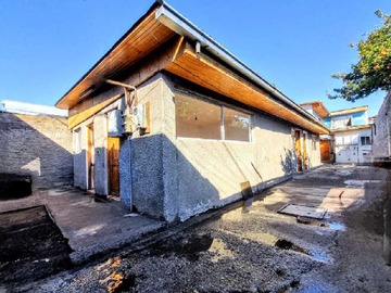Casa en venta en Oportunidad de Inversión (131486), Quinta Normal - 6 dormitorios, 6 baños