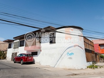 Terreno en arriendo mensual en blumell 094, Antofagasta - 7 dormitorios, 4 baños