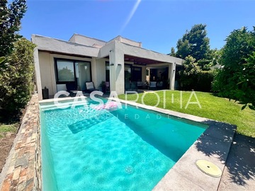 Venta / Casa / Colina