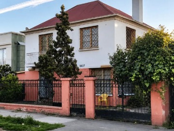 Casa en venta en Cuarta Transversal 5937, 8920320 San Miguel, Región Metropolitana, San Miguel - 3 dormitorios, 3 baños