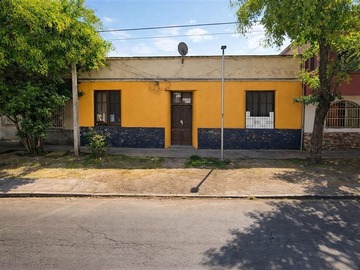 Casa en venta en Metro bio bio, Santiago - 3 dormitorios, 1 baño