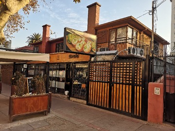 Casa en venta en Juan enrique concha, Ñuñoa - 3 dormitorios, 5 baños