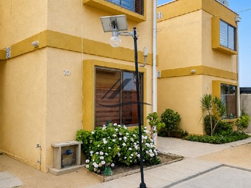 Casa en arriendo mensual en Condominio Doña Hortensia, Villa Alemana - 3 dormitorios, 2 baños