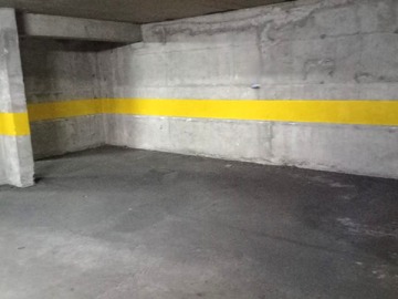 Estacionamiento en arriendo mensual en Calle Gral. Jofré 385, Santiago