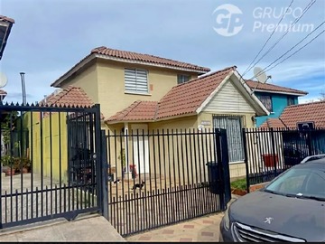 Casa en venta en Condominio Faldeos de la Viña, Puente Alto - 2 dormitorios, 2 baños