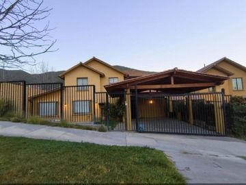 Casa en venta en Rebajada av. Principal 4d, 3b, 2e, 1p, 1q - c. De los valles, Pudahuel - 4 dormitorios, 3 baños