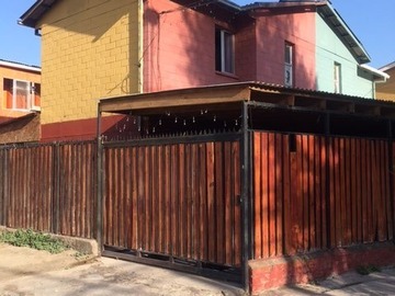 Casa en venta en Venta de Amplia Propiedad en Pasaje Directora María Mella Lampa. - 3 dormitorios, 1 baño