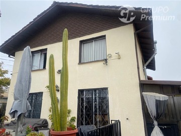 Casa en venta en Las Rosas con merced, Viña del Mar - 4 dormitorios, 2 baños