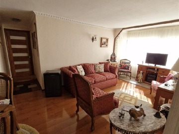 Departamento en venta en El llano subercaseaux / jjvallejos / amplio departamento de 82 mts cuadrados /edificio de 5 pisos sin ascensor /orientacion oriente /estacion metro el llano/autopista /supermercados jumbo/colegios universidades / hospitales centros de salud /tranquilidad, San Miguel - 3 dormitorios, 2 baños