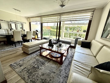 Departamento en venta en Entre av. La dehesa y calle los Cactus a pasos del portal la Dehesa, Lo Barnechea - 4 dormitorios, 5 baños