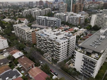 Departamento en venta en Apoquindo con leonardo da vinci en las condes., Las Condes - 2 dormitorios, 2 baños