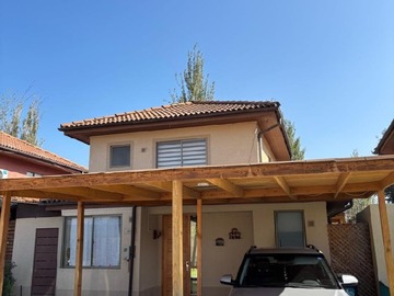 Casa en arriendo mensual en Isla de maipo, Isla de Maipo - 4 dormitorios, 3 baños