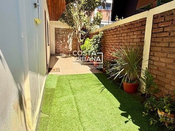 Casa en venta en Montaña, Viña del Mar - 4 dormitorios, 2 baños