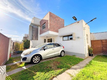 Casa en venta en Moderna Casa Peñuelas: 4D+3B y Losa Radiante (178000), Coquimbo - 4 dormitorios, 3 baños
