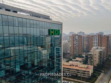 Oficina en arriendo mensual en Metro manquehue, Las Condes - 2 baños