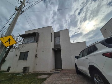 Casa en venta en Vende Casa Mediterránea con Piscina en Til Til (172741), Til til - 3 dormitorios, 3 baños