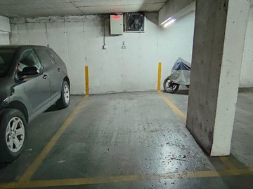 Estacionamiento en arriendo mensual en Estacionamiento en Arriendo Metro Alcántara