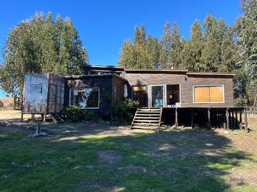 Casa en venta en Se Vende Casa y Parcela en Pichilemu - 3 dormitorios, 2 baños