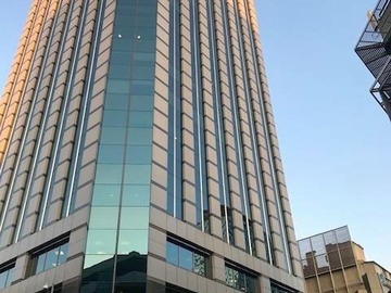 Oficina en arriendo mensual en Edificio Torre Centenario Miraflores, Santiago