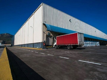 Bodega en arriendo mensual en Americo Vespucio // Salida Lo Boza / Quilicura, Quilicura - 3 baños