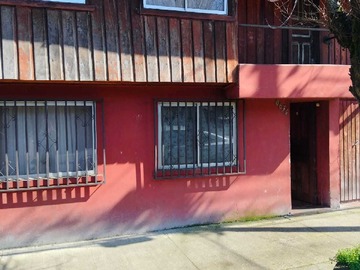 Casa en venta en Se vende casa sector pueblo nuevo temuco (97552), Temuco - 7 dormitorios, 4 baños