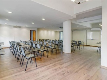 Oficina en venta en Av. Providencia / Orrego Luco, Providencia - 5 dormitorios, 6 baños