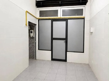 Local Comercial en arriendo mensual en Local 18 m2 grecia con salvador ñuñoa, Ñuñoa - 1 dormitorio, 1 baño